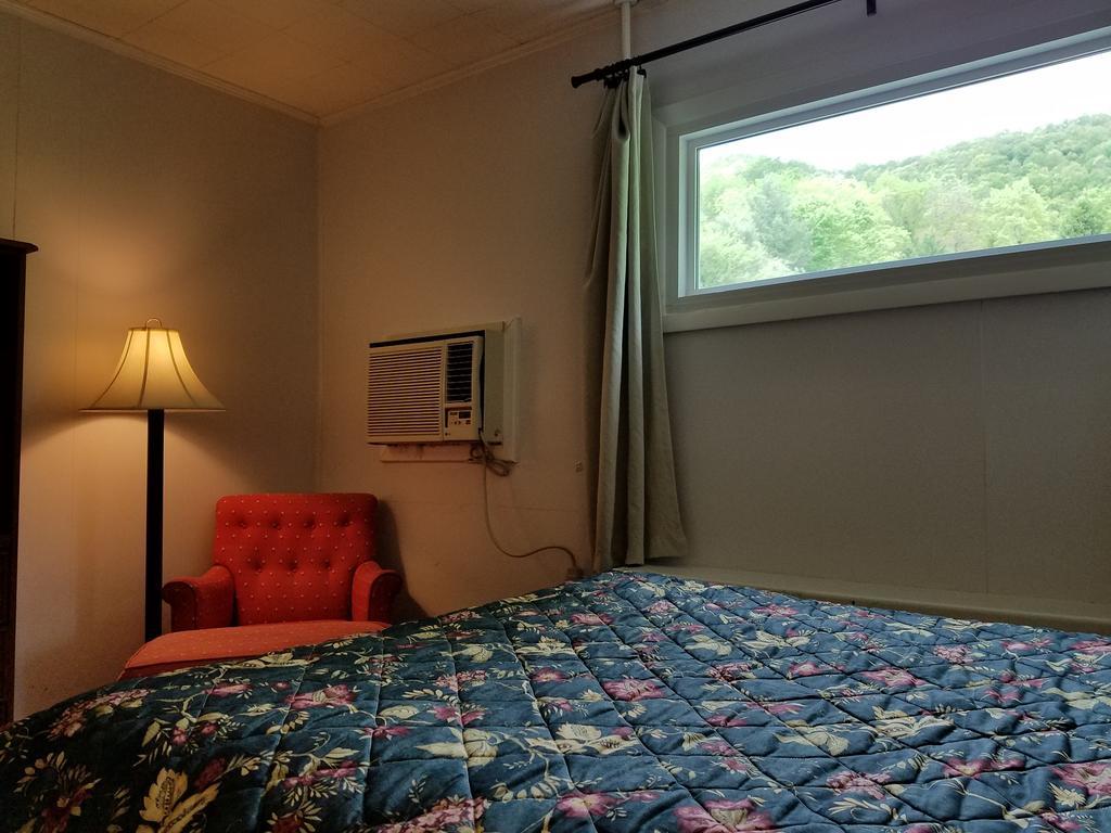 هوت سبرينغز Roseloe Motel المظهر الخارجي الصورة
